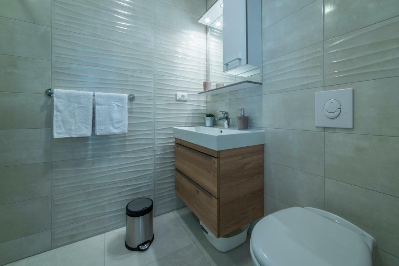 Apartmani Spiline Baška Voda Exterior foto